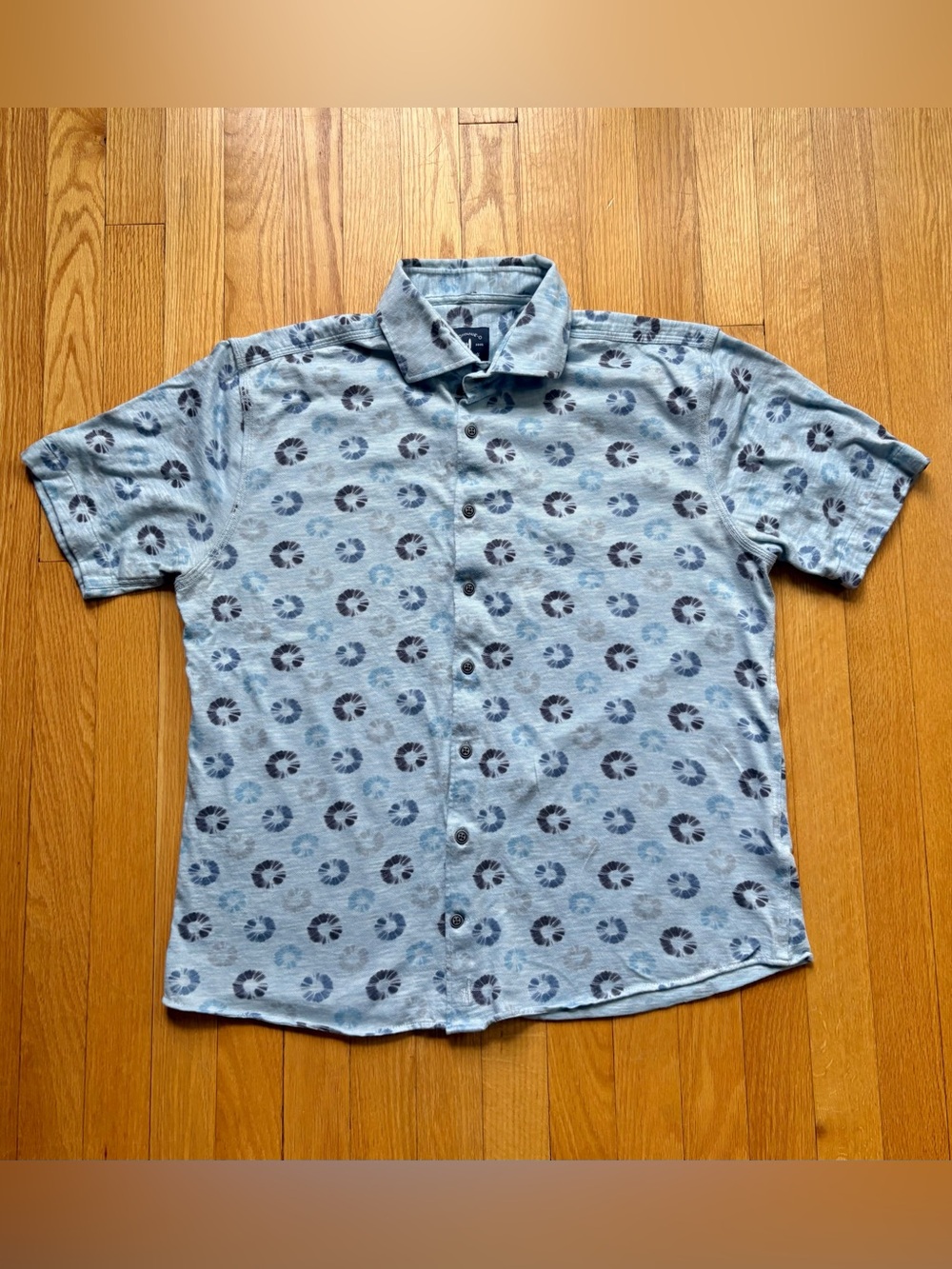 Johnnie-O Men’s Short Sleeve Top Shelf Meridian Shirt Large Blue Floral Pattern